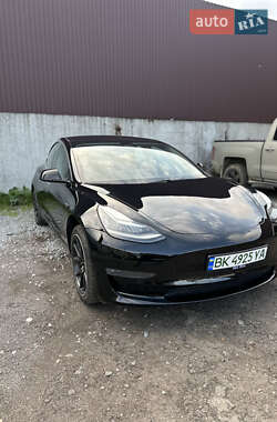 Tesla Model 3 2018 Tesla Model 3 2018