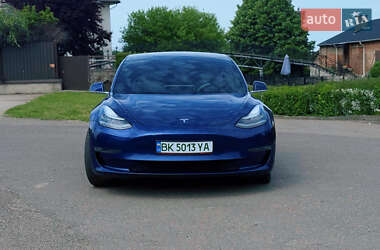 Tesla Model 3 2019 Tesla Model 3 2019