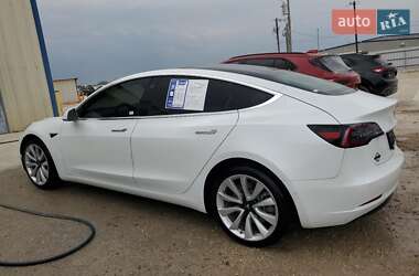 Седан Tesla Model 3 2019 в 