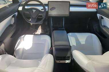 Седан Tesla Model 3 2019 в 
