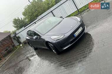 Седан Tesla Model 3 2023 в Виннице