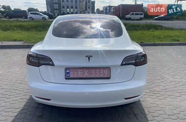 Седан Tesla Model 3 2018 в 