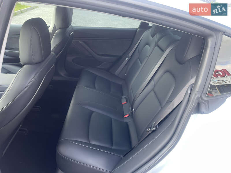 Седан Tesla Model 3 2018 в Львове фото 9 Седан Tesla Model 3 2018 в Львове