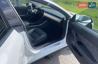 Седан Tesla Model 3 2018 в 