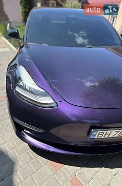 Седан Tesla Model 3 2018 в 