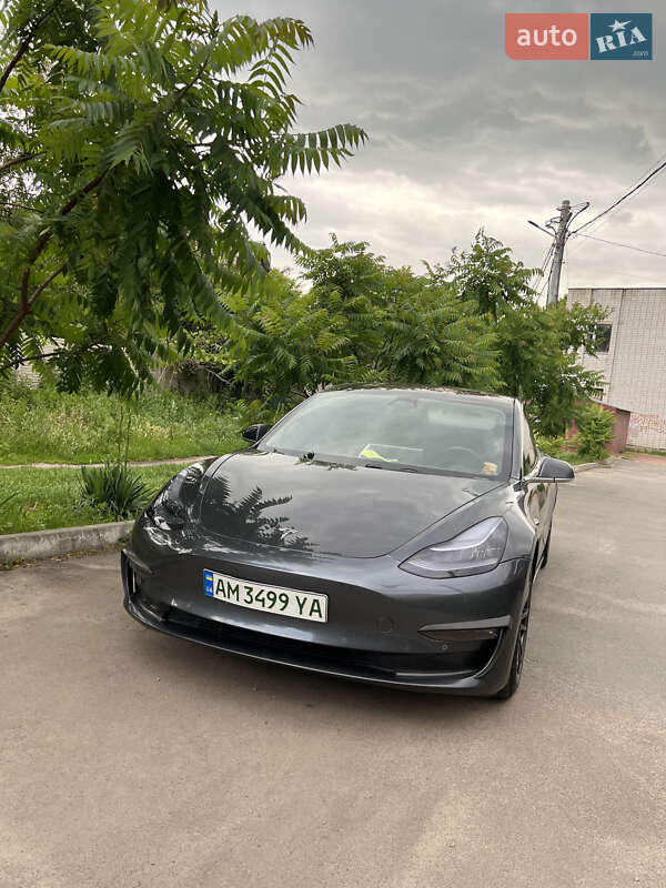 Седан Tesla Model 3 2018 в 