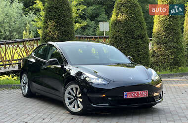 Седан Tesla Model 3 2022 в Дрогобичі