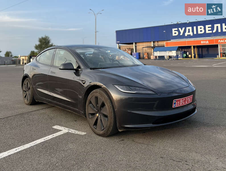 Седан Tesla Model 3 2024 в Луцке фото Седан Tesla Model 3 2024 в Луцке
