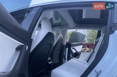 Седан Tesla Model 3 2018 в 