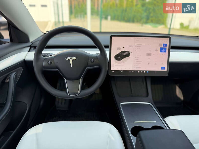 Седан Tesla Model 3 2022 в Киеве фото 24 Седан Tesla Model 3 2022 в Киеве