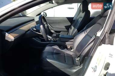 Седан Tesla Model 3 2018 в 
