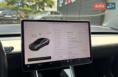 Седан Tesla Model 3 2018 в 