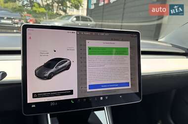 Седан Tesla Model 3 2018 в 