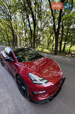 Седан Tesla Model 3 2018 в 