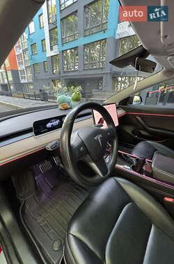 Седан Tesla Model 3 2018 в 