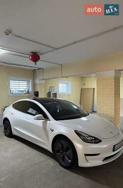 Седан Tesla Model 3 2018 в 
