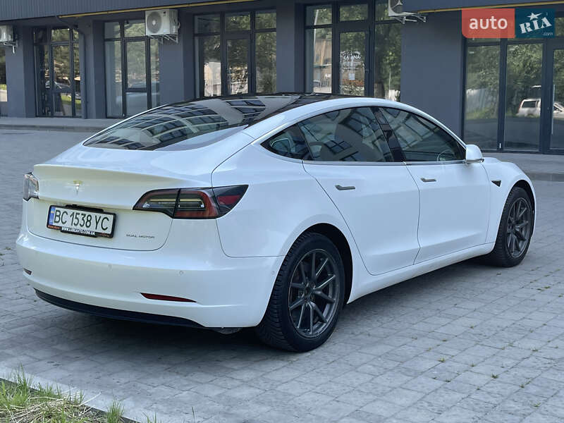 Седан Tesla Model 3 2019 в Новояворівську фото 8 Седан Tesla Model 3 2019 в Новояворівську