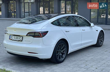 Седан Tesla Model 3 2019 в 