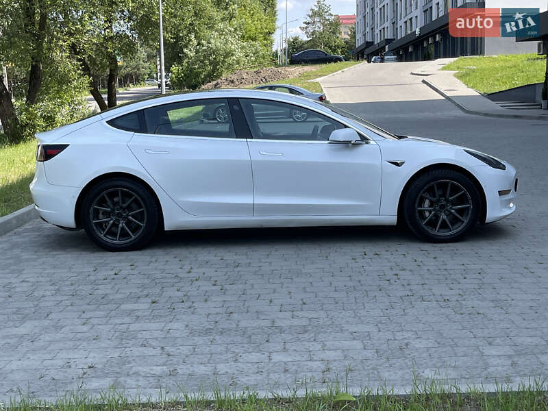 Седан Tesla Model 3 2019 в Новояворівську фото 11 Седан Tesla Model 3 2019 в Новояворівську