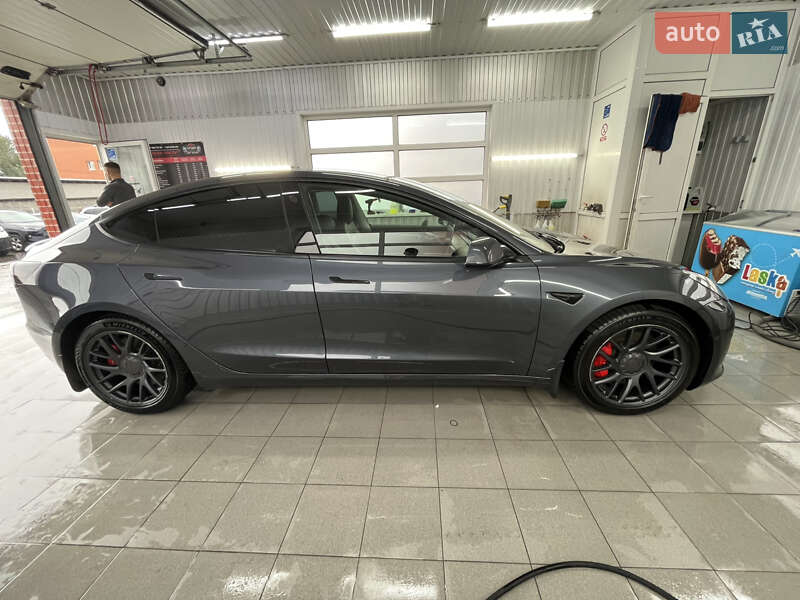 Седан Tesla Model 3 2022 в Киеве фото 11 Седан Tesla Model 3 2022 в Киеве