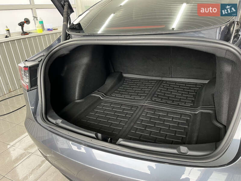 Седан Tesla Model 3 2022 в Киеве фото 17 Седан Tesla Model 3 2022 в Киеве