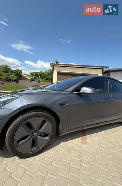 Седан Tesla Model 3 2023 в Жовкве