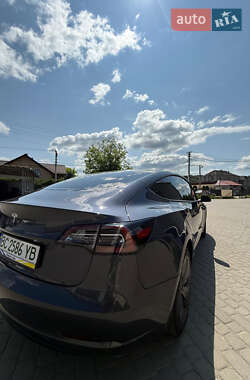 Седан Tesla Model 3 2023 в Жовкве