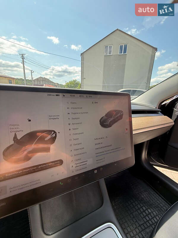 Седан Tesla Model 3 2023 в Жовкве