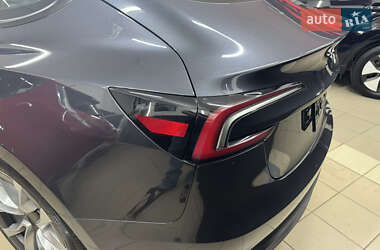 Седан Tesla Model 3 2024 в 