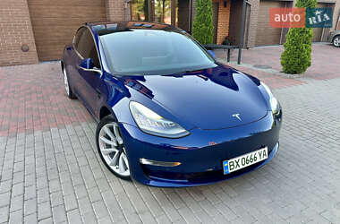 Седан Tesla Model 3 2018 в Хмельницком