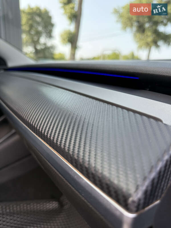 Седан Tesla Model 3 2019 в Києві