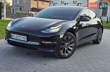 Седан Tesla Model 3 2019 в 