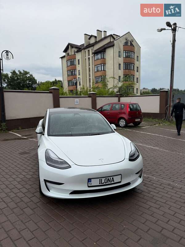 Седан Tesla Model 3 2023 в Киеве фото 2 Седан Tesla Model 3 2023 в Киеве
