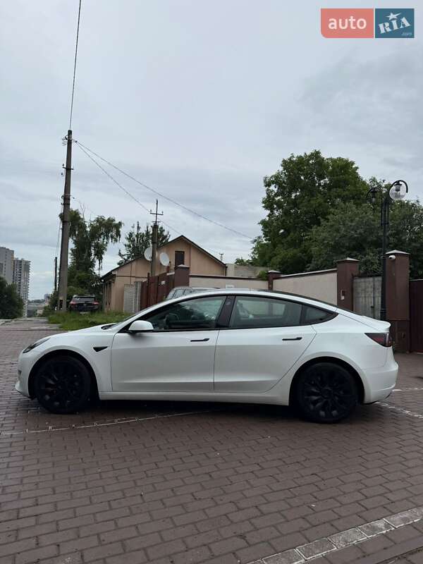 Седан Tesla Model 3 2023 в Киеве фото 7 Седан Tesla Model 3 2023 в Киеве