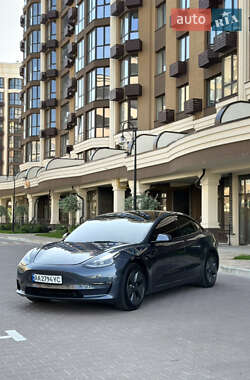 Tesla Model 3 2022