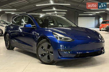 Седан Tesla Model 3 2021 в Владимире