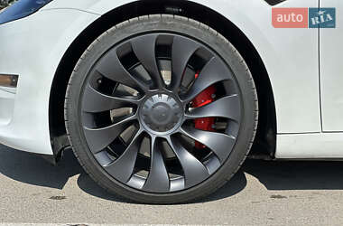 Седан Tesla Model 3 2023 в Одессе