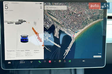 Седан Tesla Model 3 2023 в 