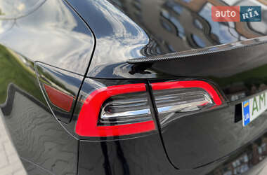 Седан Tesla Model 3 2018 в 