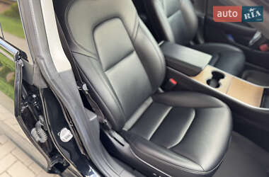 Седан Tesla Model 3 2018 в 