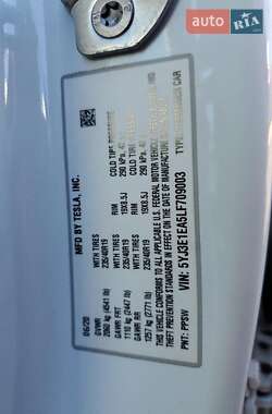 Седан Tesla Model 3 2020 в 