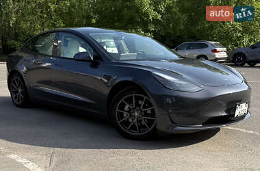Седан Tesla Model 3 2020 в Вінниці