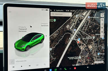 Седан Tesla Model 3 2022 в 