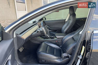 Седан Tesla Model 3 2018 в 