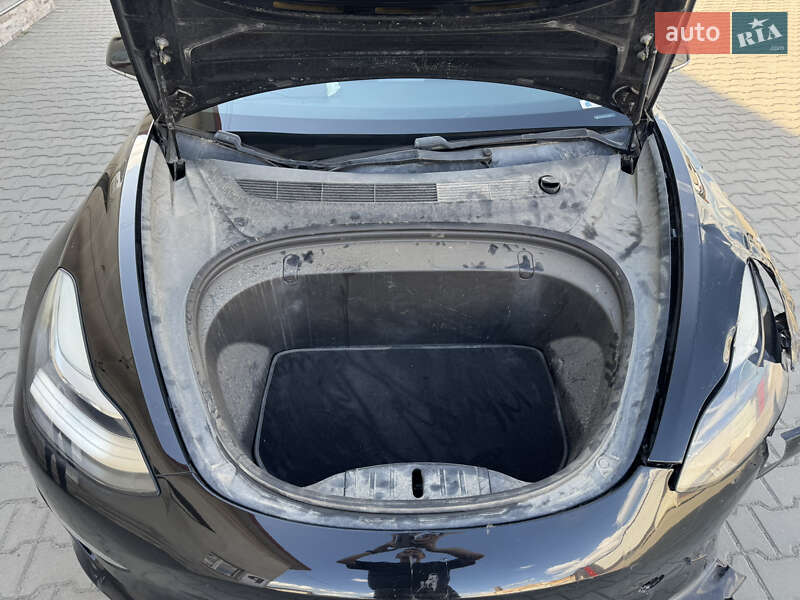 Седан Tesla Model 3 2018 в Луцке фото 15 Седан Tesla Model 3 2018 в Луцке