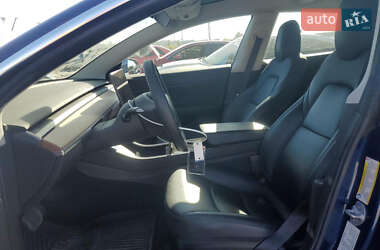 Седан Tesla Model 3 2019 в 