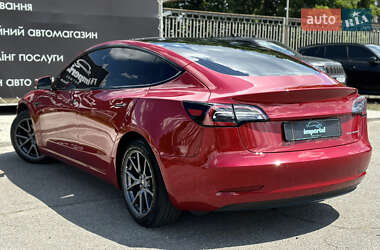 Седан Tesla Model 3 2019 в 