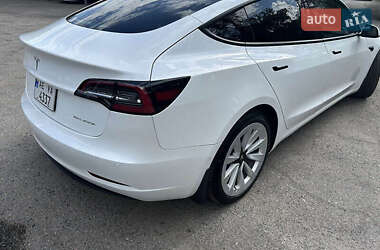 Седан Tesla Model 3 2021 в 