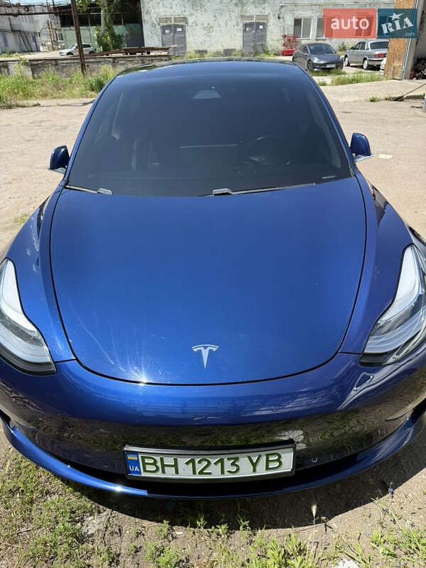 Седан Tesla Model 3 2018 в Одессе