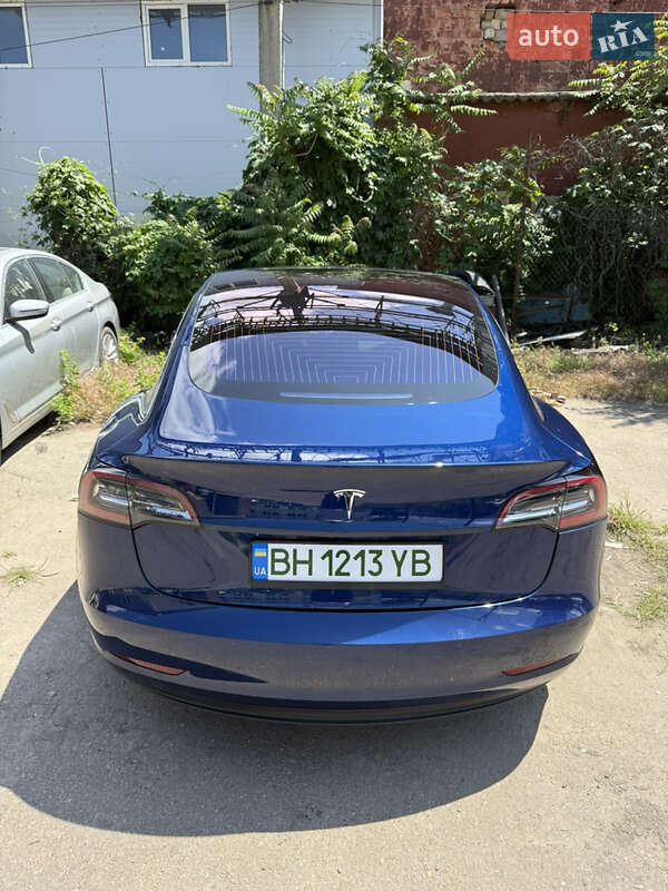 Седан Tesla Model 3 2018 в Одессе